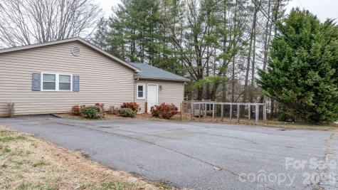 309 Sheldon Street Hudson NC 28638