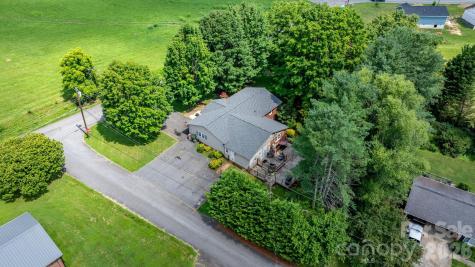 309 Sheldon Street Hudson NC 28638