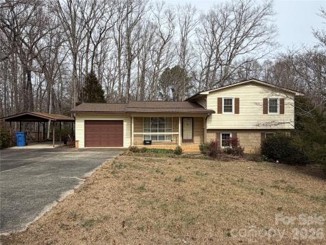 2033 Sprucewood Street Albemarle NC 28001