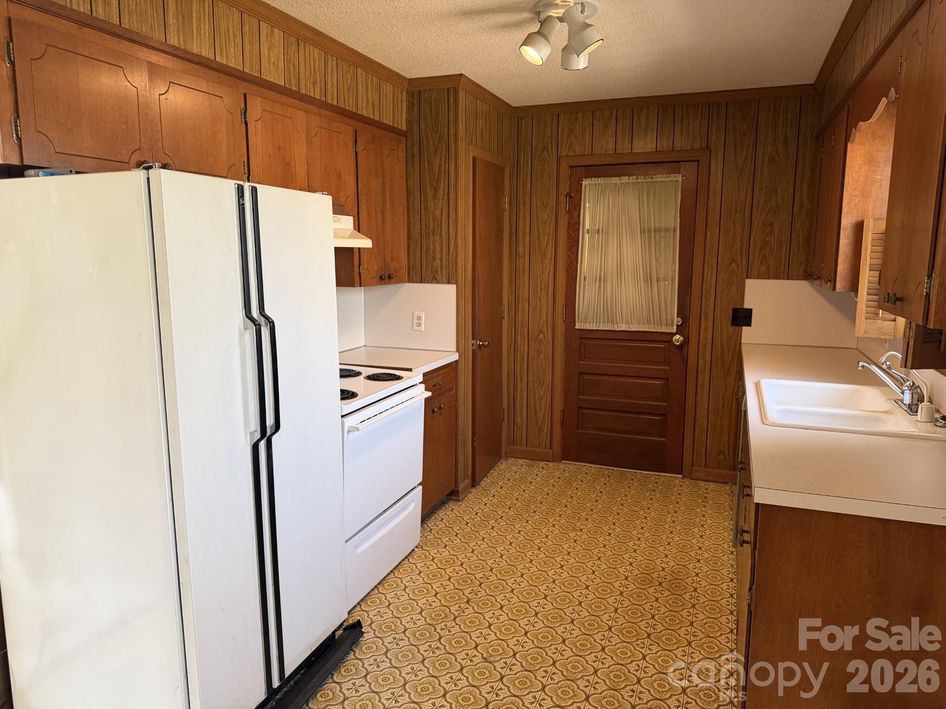 2033 Sprucewood Street Albemarle NC 28001