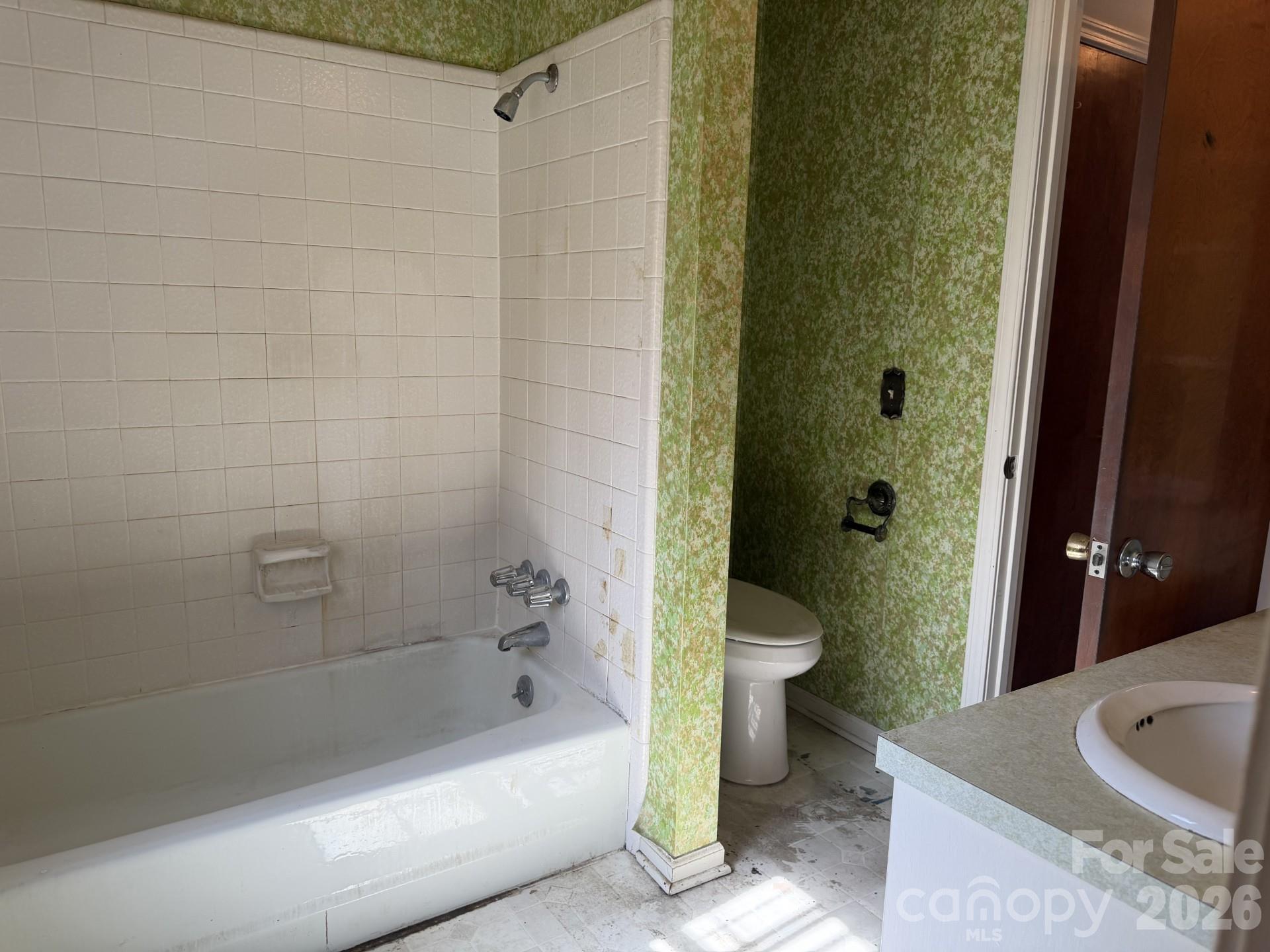2033 Sprucewood Street Albemarle NC 28001