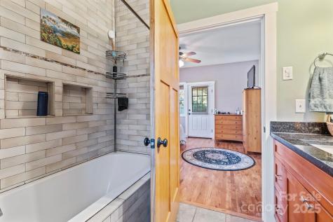 30 Dartmouth Street Asheville NC 28806