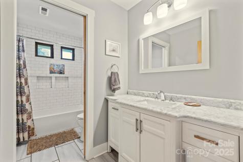 30 Dartmouth Street Asheville NC 28806