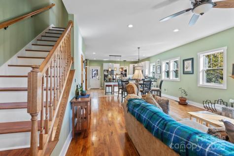 30 Dartmouth Street Asheville NC 28806