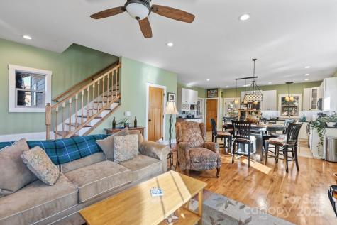 30 Dartmouth Street Asheville NC 28806