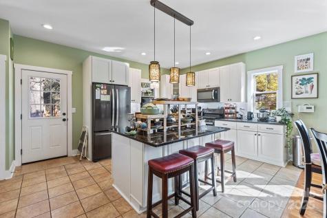 30 Dartmouth Street Asheville NC 28806