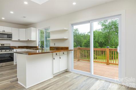 286 Berkeley Road Hendersonville NC 28792