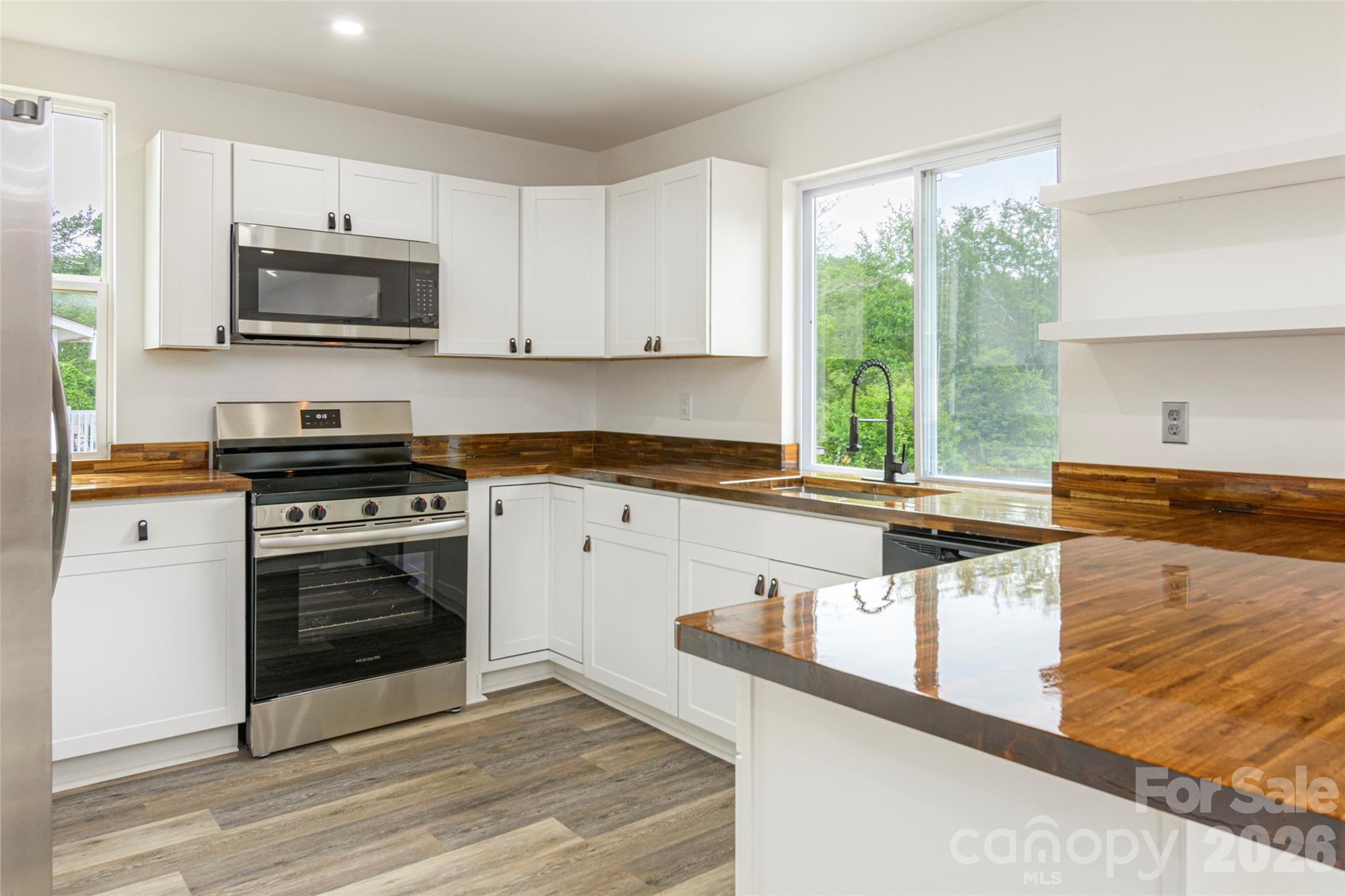 286 Berkeley Road Hendersonville NC 28792