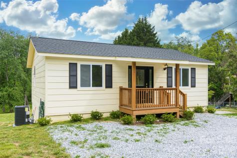 286 Berkeley Road Hendersonville NC 28792