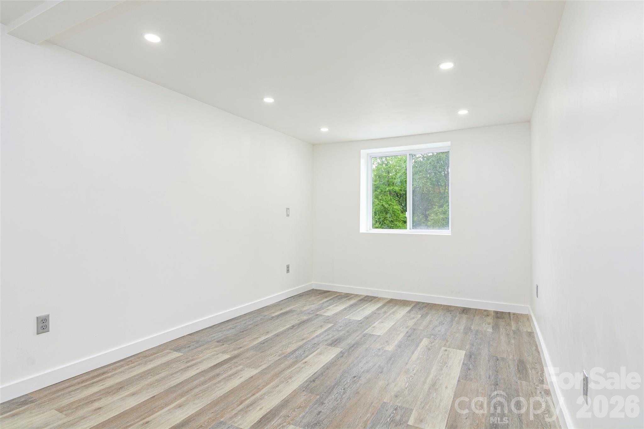 286 Berkeley Road Hendersonville NC 28792