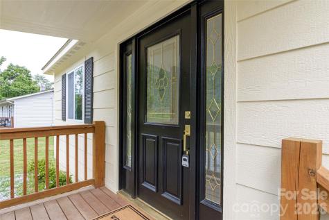 286 Berkeley Road Hendersonville NC 28792
