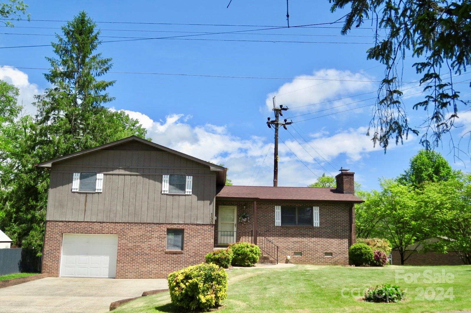 136 White Oak Lane Brevard NC 28712