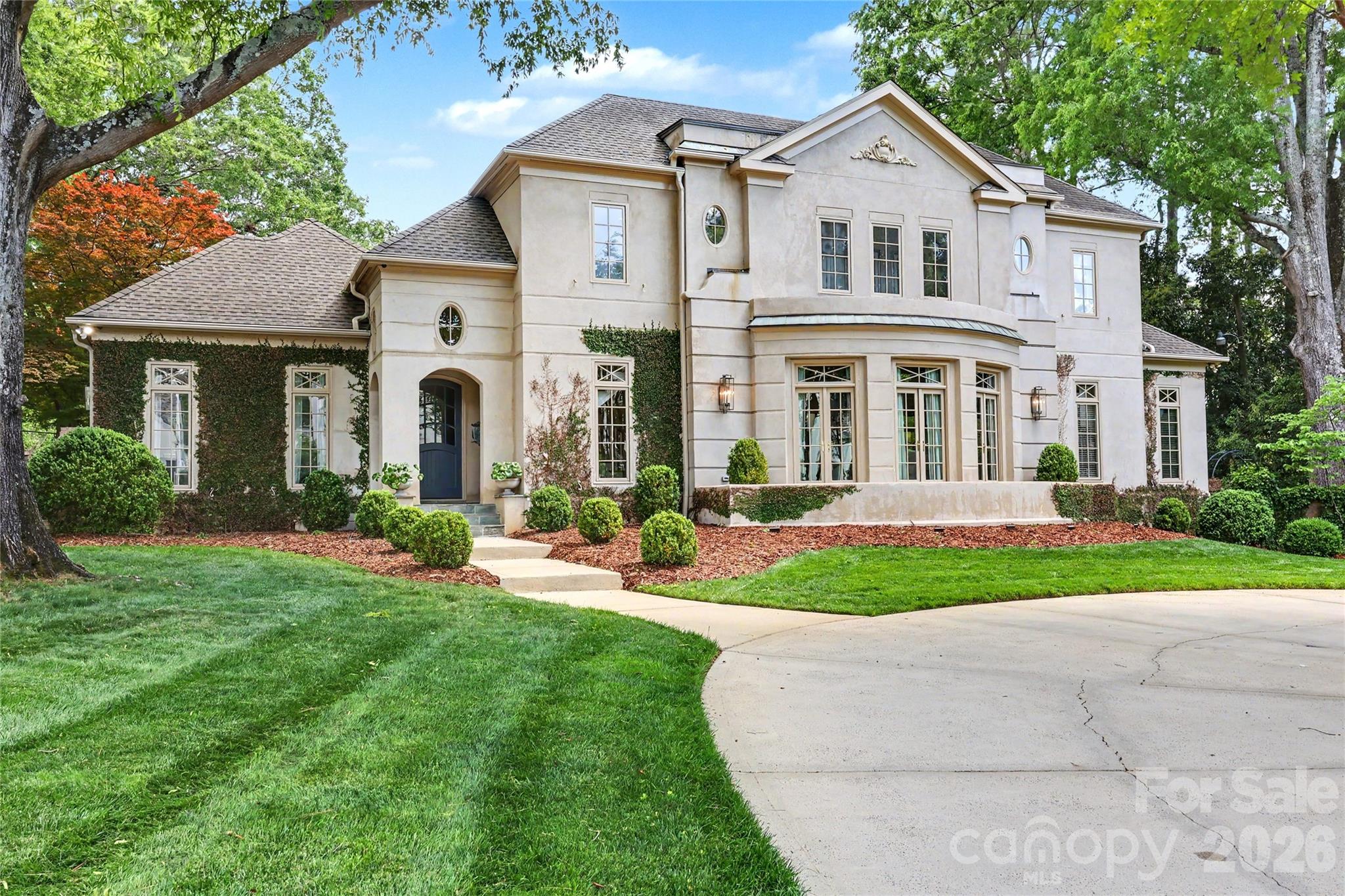 2301 Queens Road E Charlotte NC 28207