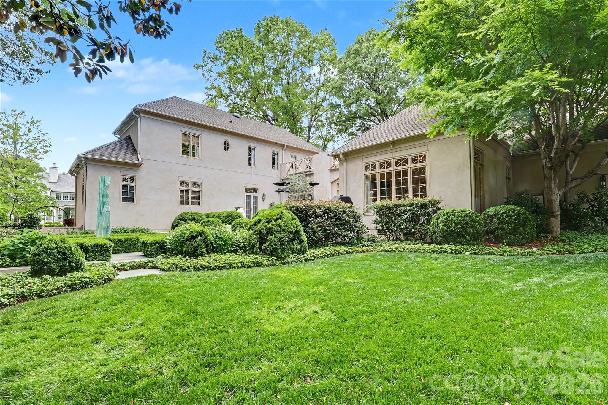 2301 Queens Road E Charlotte NC 28207