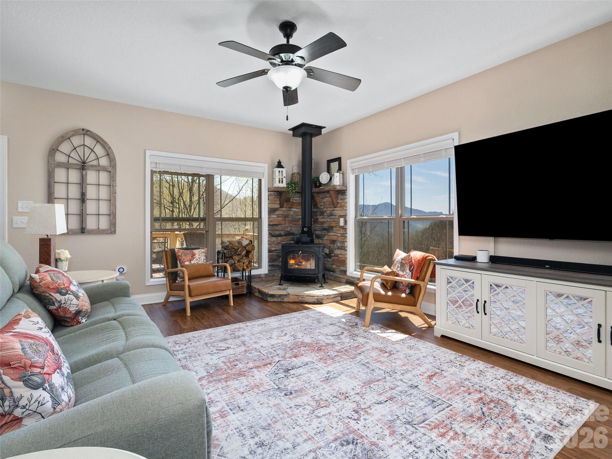 4823 Max Patch Road Clyde NC 28721