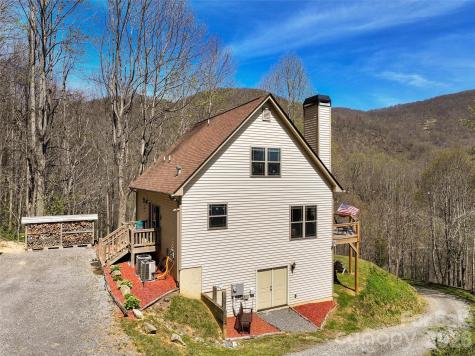 4823 Max Patch Road Clyde NC 28721