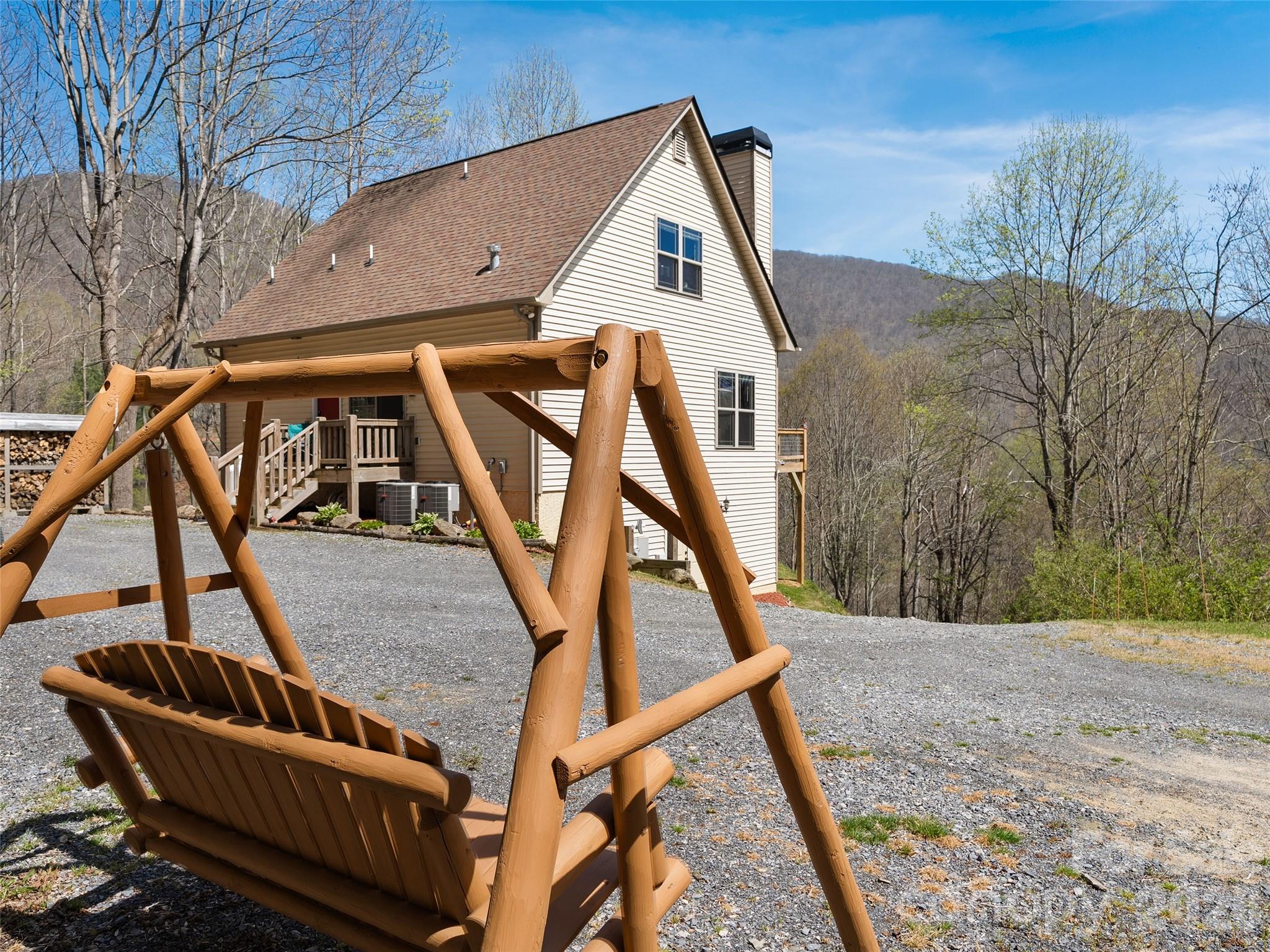 4823 Max Patch Road Clyde NC 28721