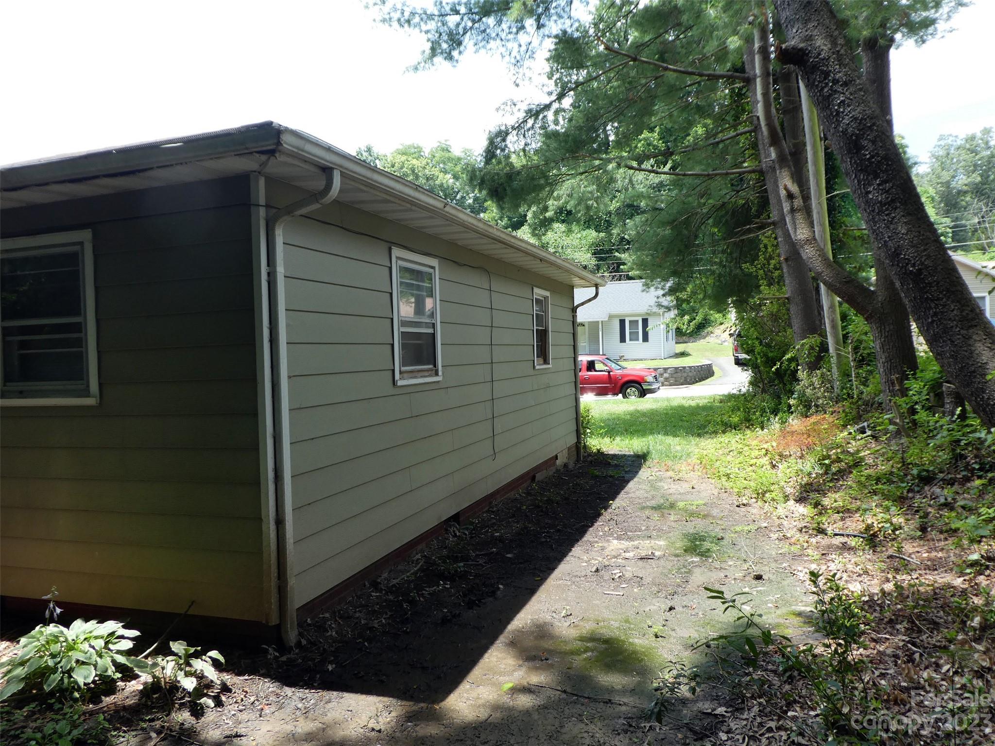 194 Maple Avenue Marion NC 28752