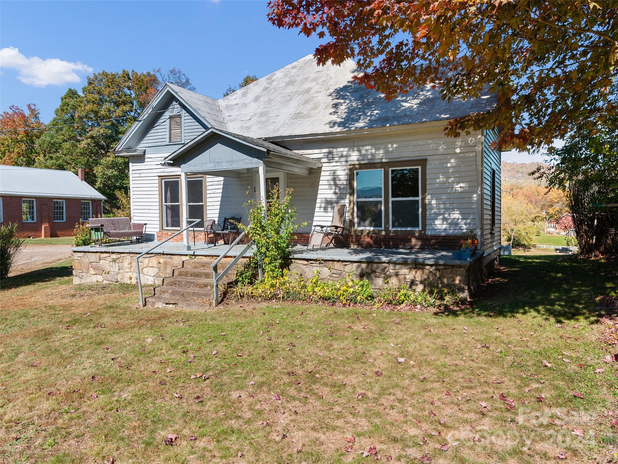 58 Birdsong Trail Waynesville NC 28786
