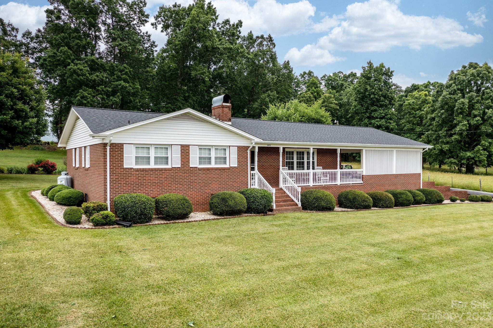 3571 Us 64 Morganton NC 28655