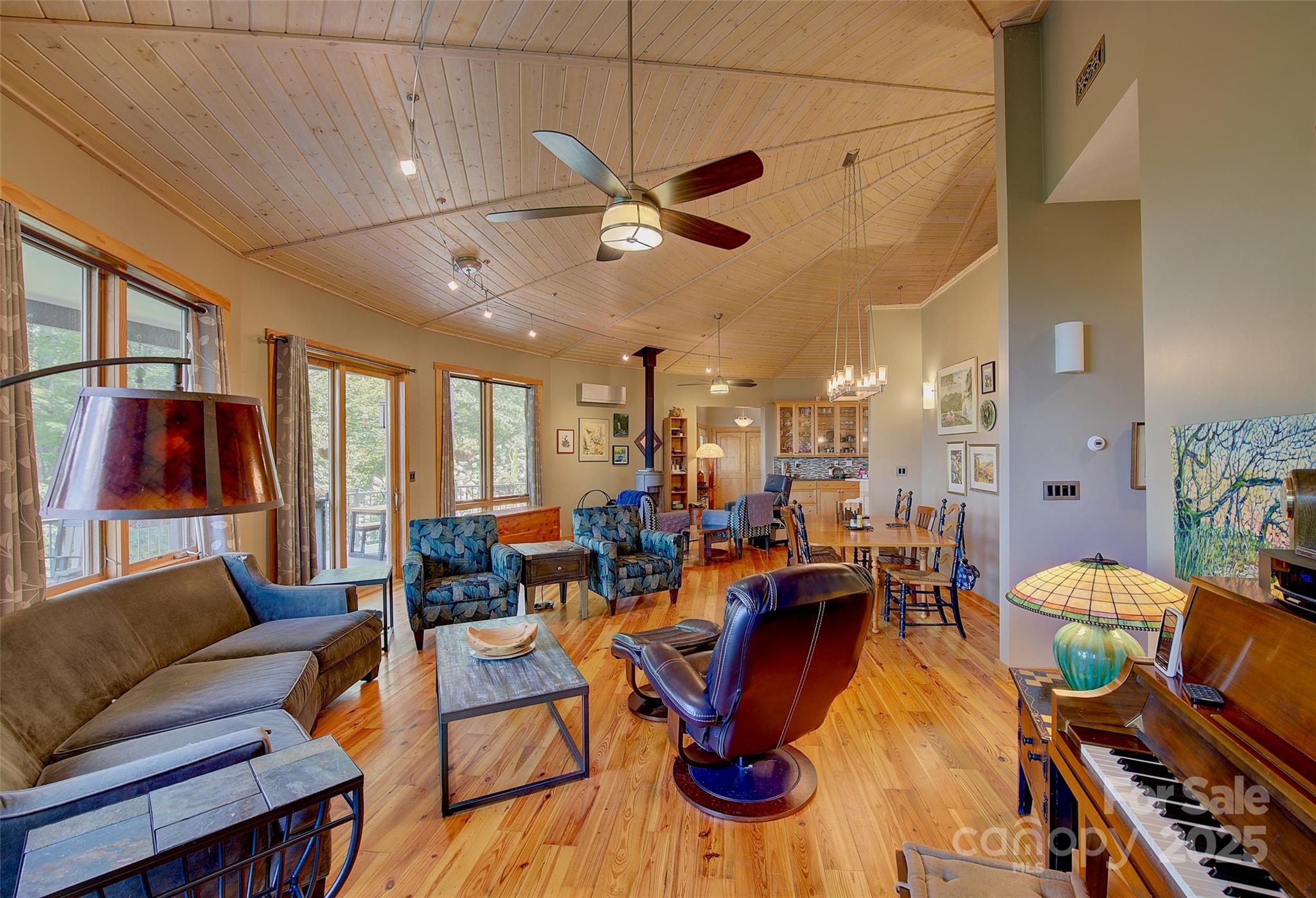 1024 Arrowhead Ridge Road Spruce Pine NC 28777