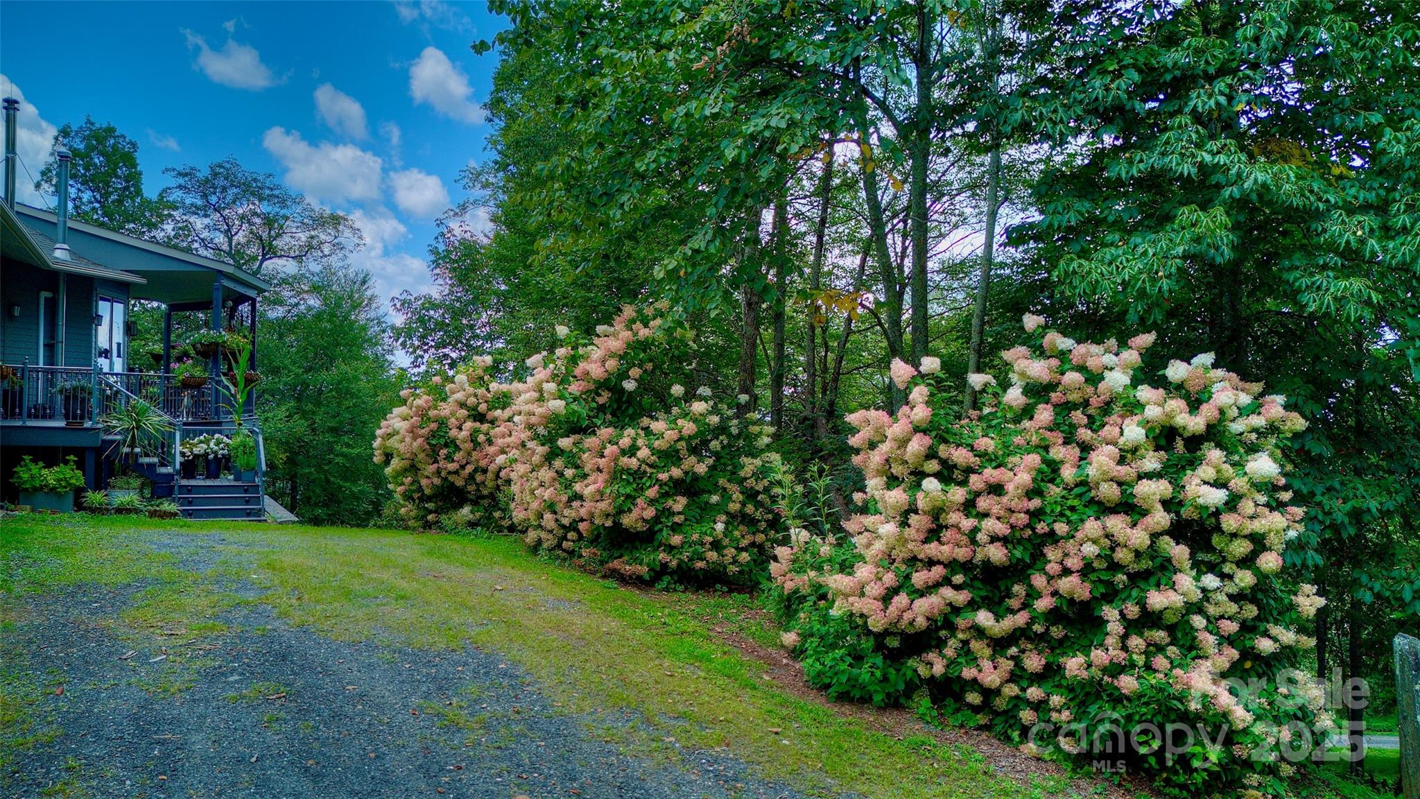 1024 Arrowhead Ridge Road Spruce Pine NC 28777