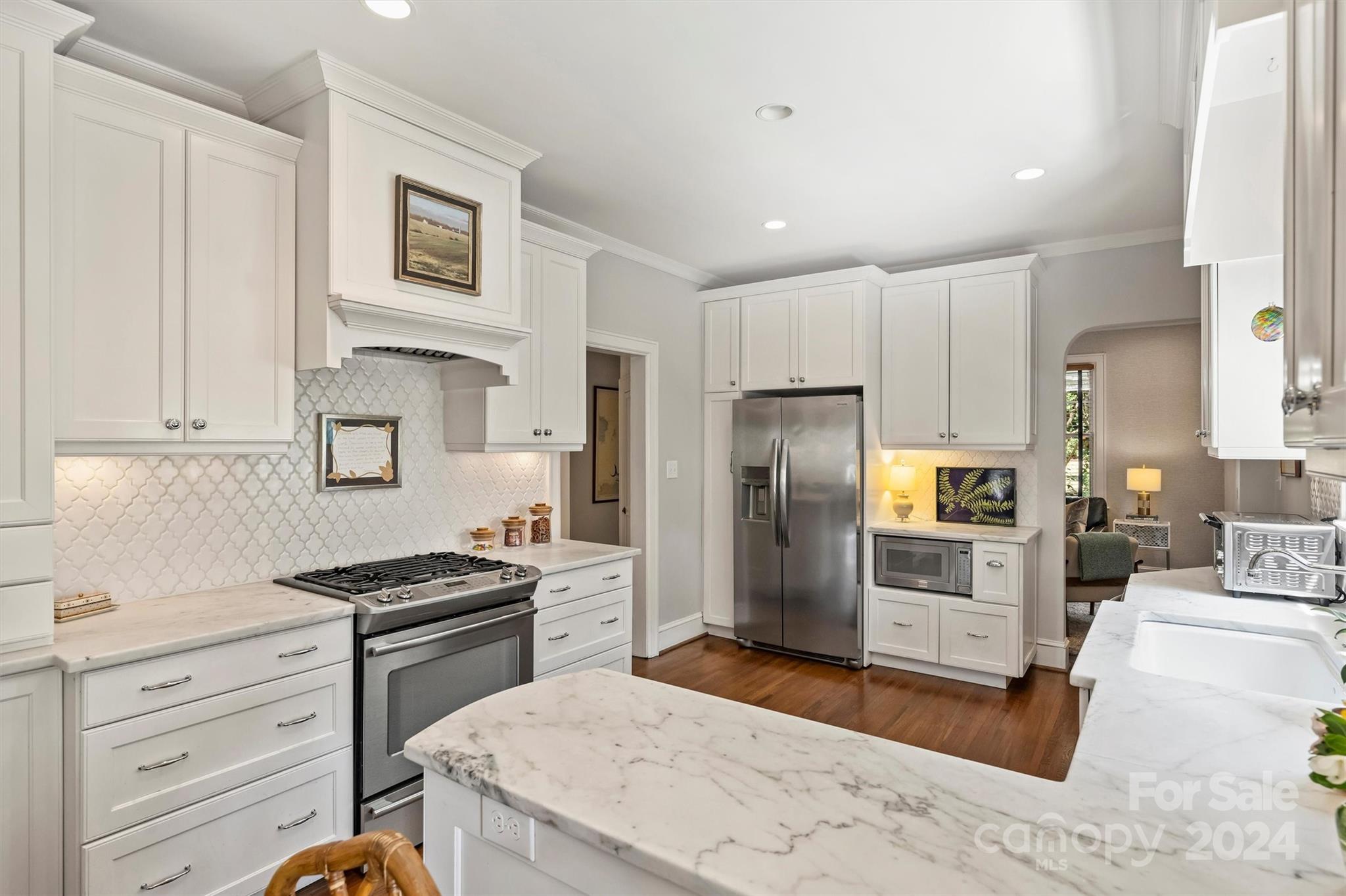 125 Altondale Avenue Charlotte NC 28207