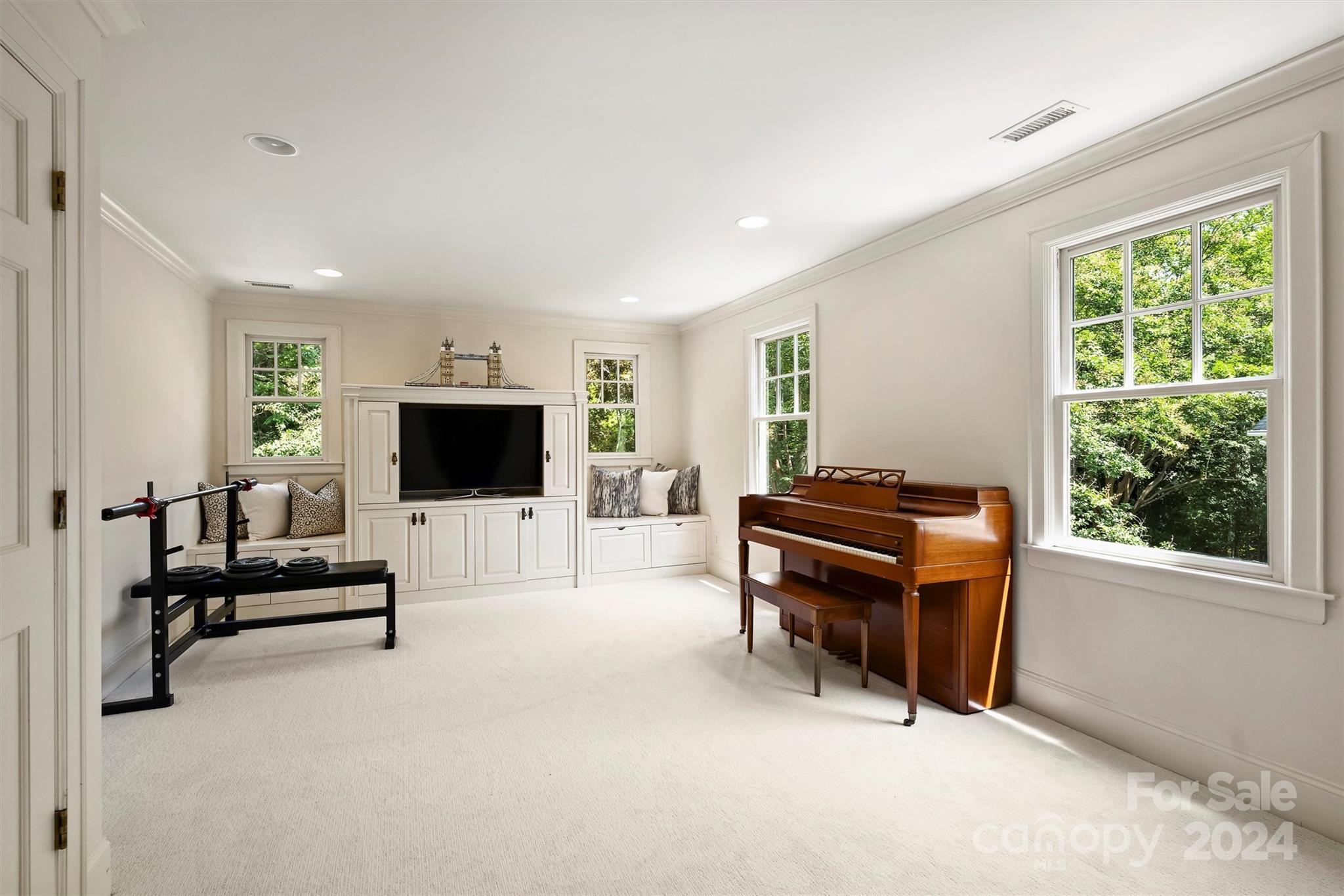 125 Altondale Avenue Charlotte NC 28207