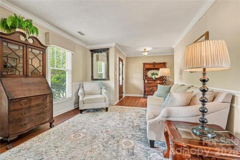 7319 Chatterbird Court Charlotte NC 28226