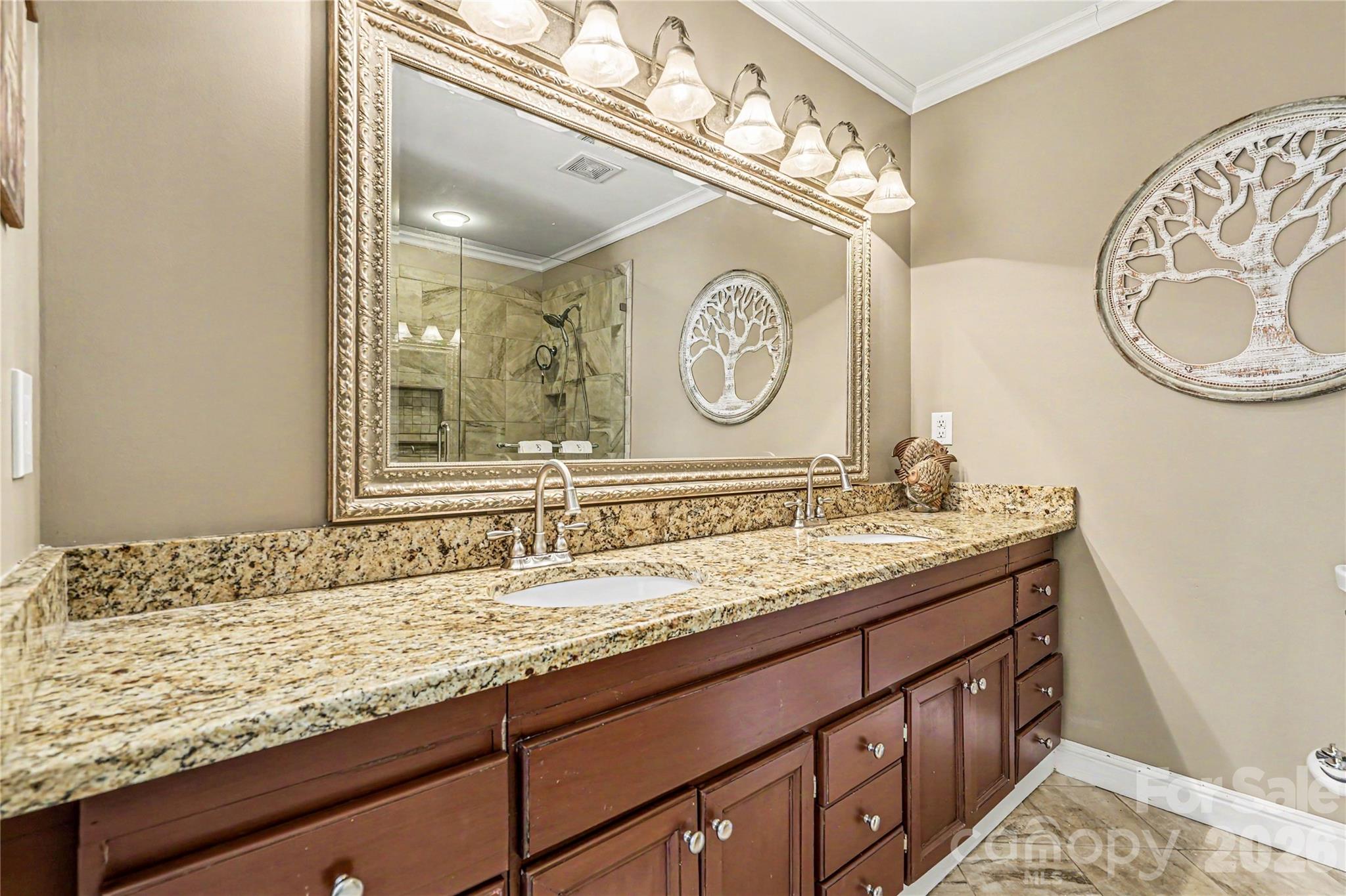 7319 Chatterbird Court Charlotte NC 28226