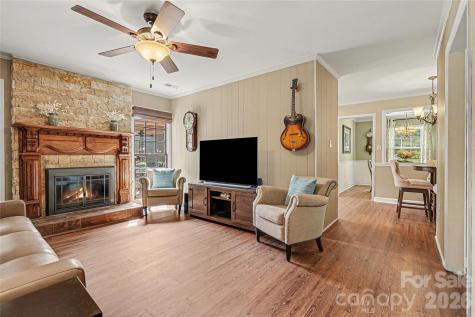 7319 Chatterbird Court Charlotte NC 28226