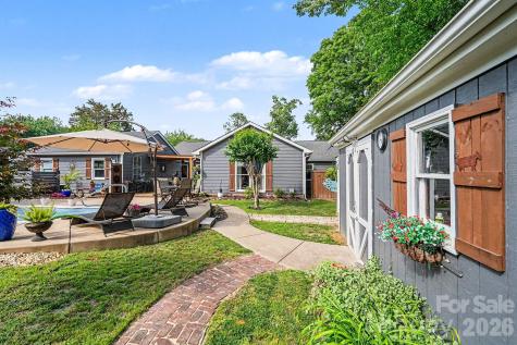 7319 Chatterbird Court Charlotte NC 28226