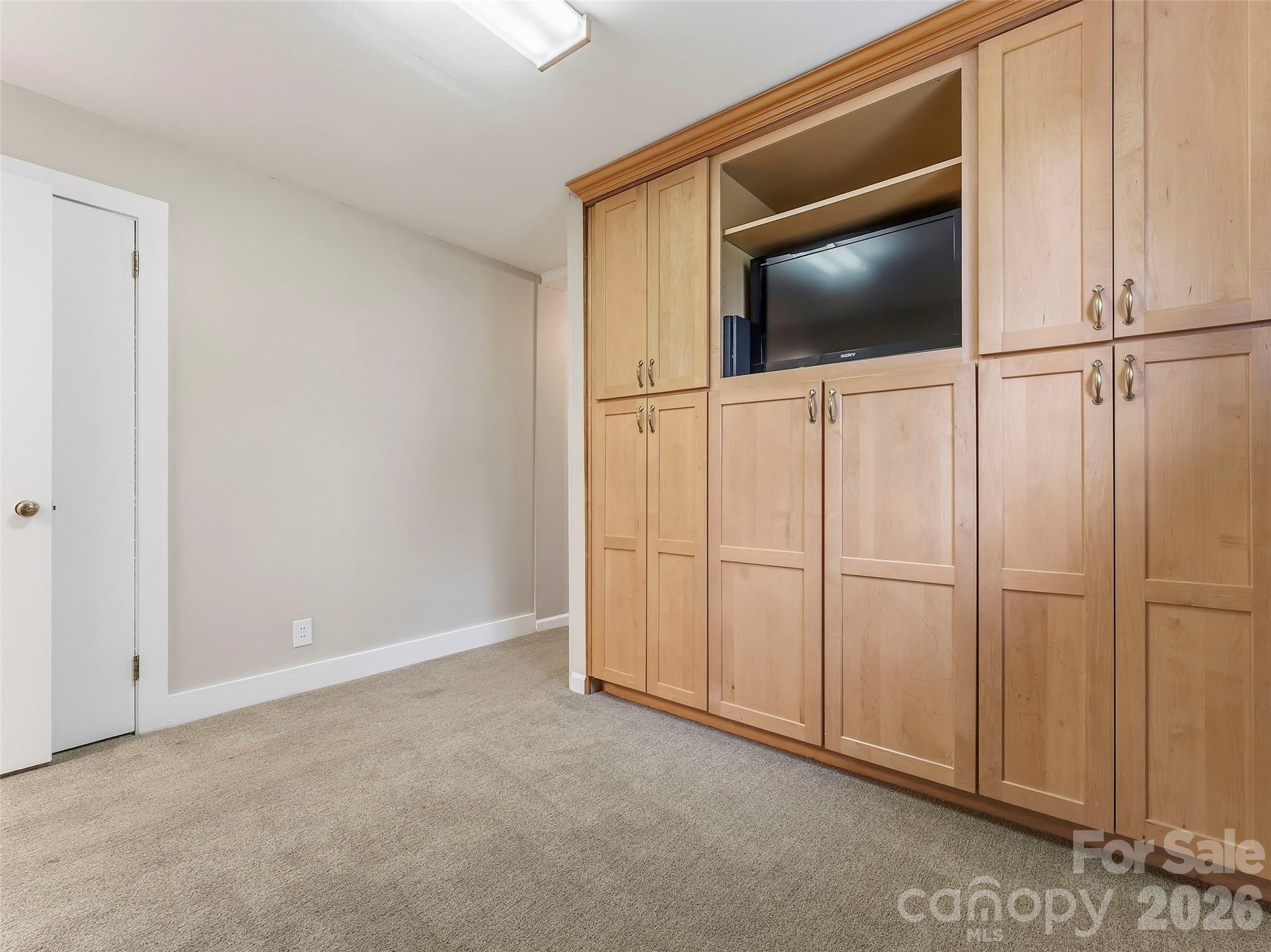 605 Dana Road Hendersonville NC 28792
