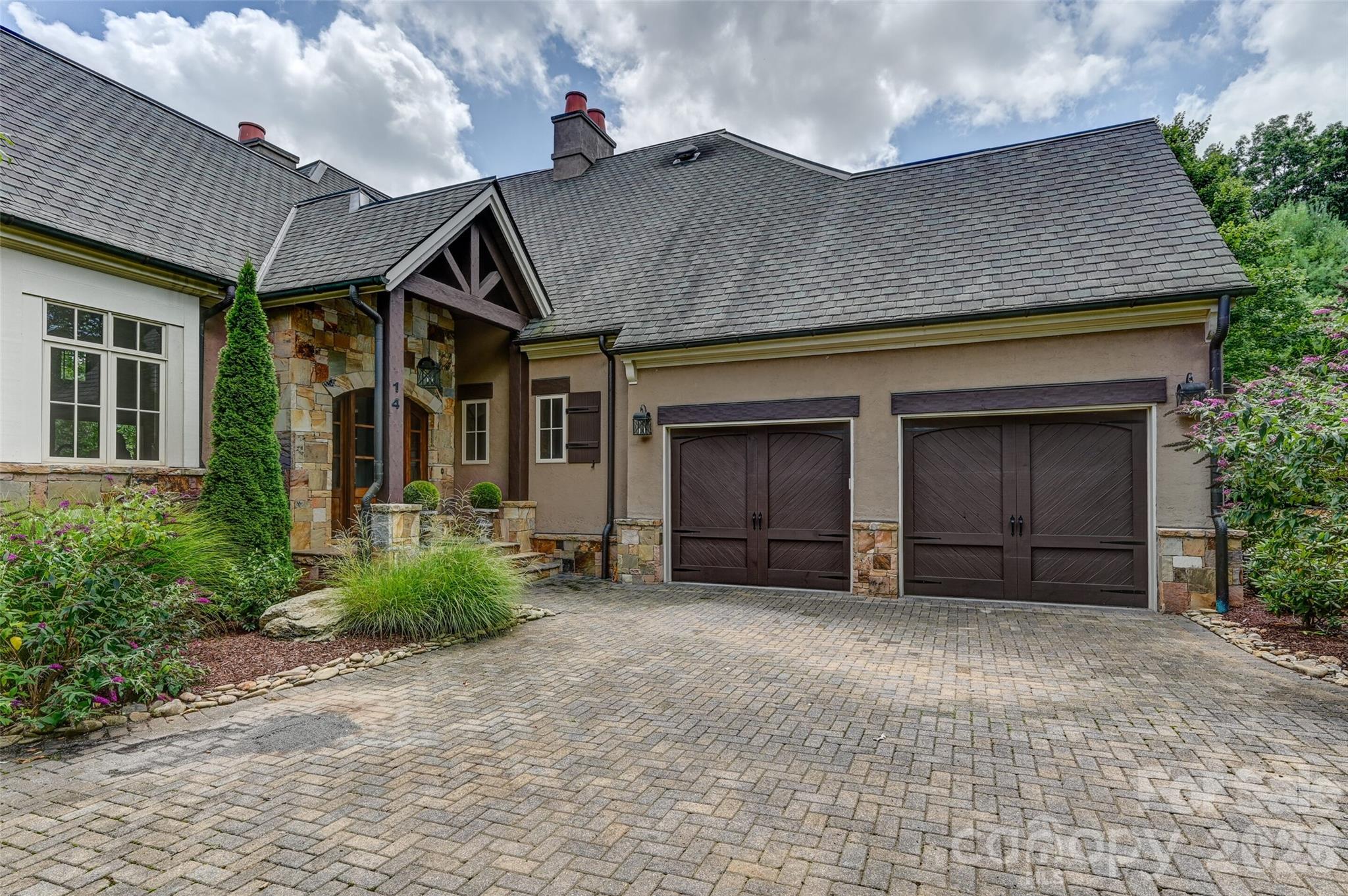 14 Foxbridge Way Arden NC 28704