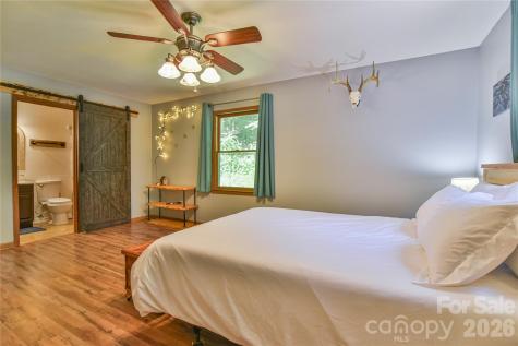 10 Gentry Branch Road Weaverville NC 28787