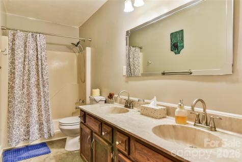 10 Gentry Branch Road Weaverville NC 28787
