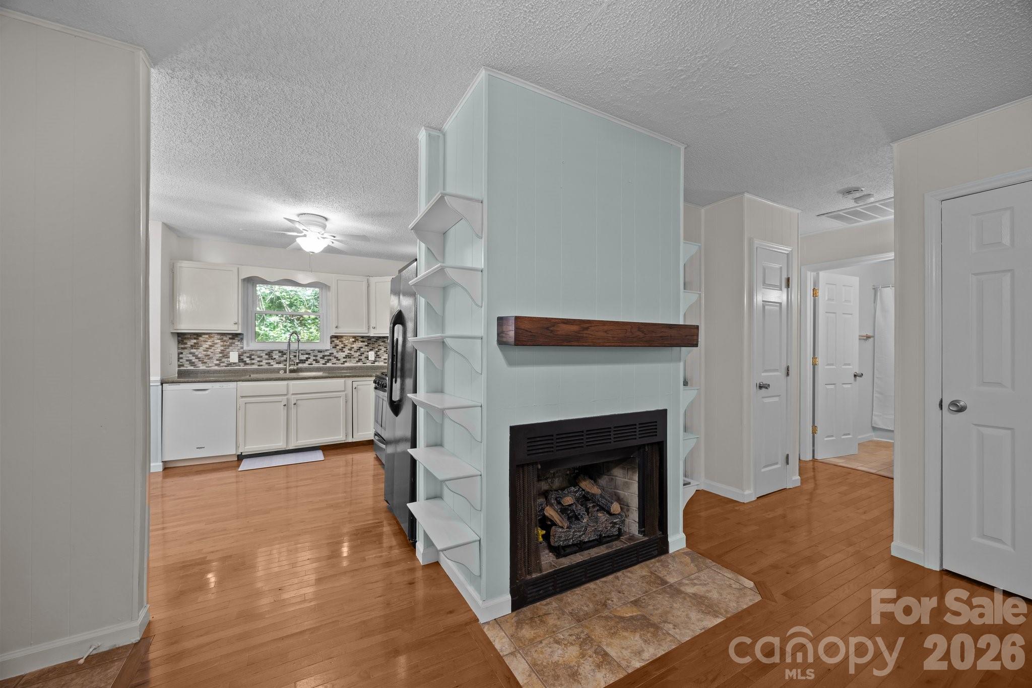 193 Timberside Drive Mars Hill NC 28754