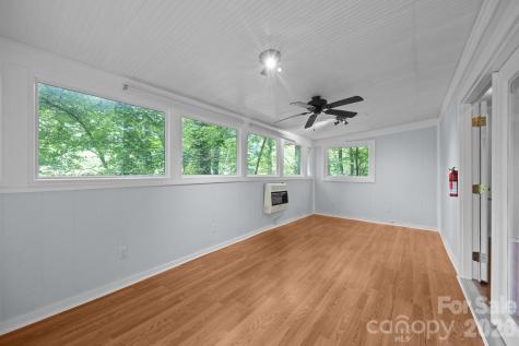 193 Timberside Drive Mars Hill NC 28754