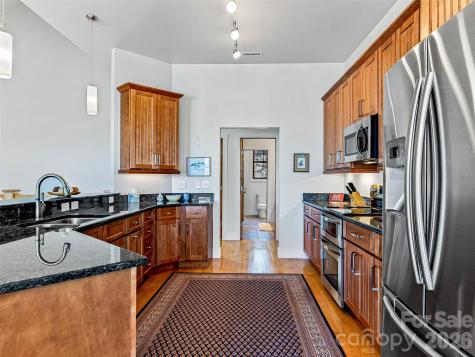 130 Cross Vine Drive Tuckasegee NC 28783
