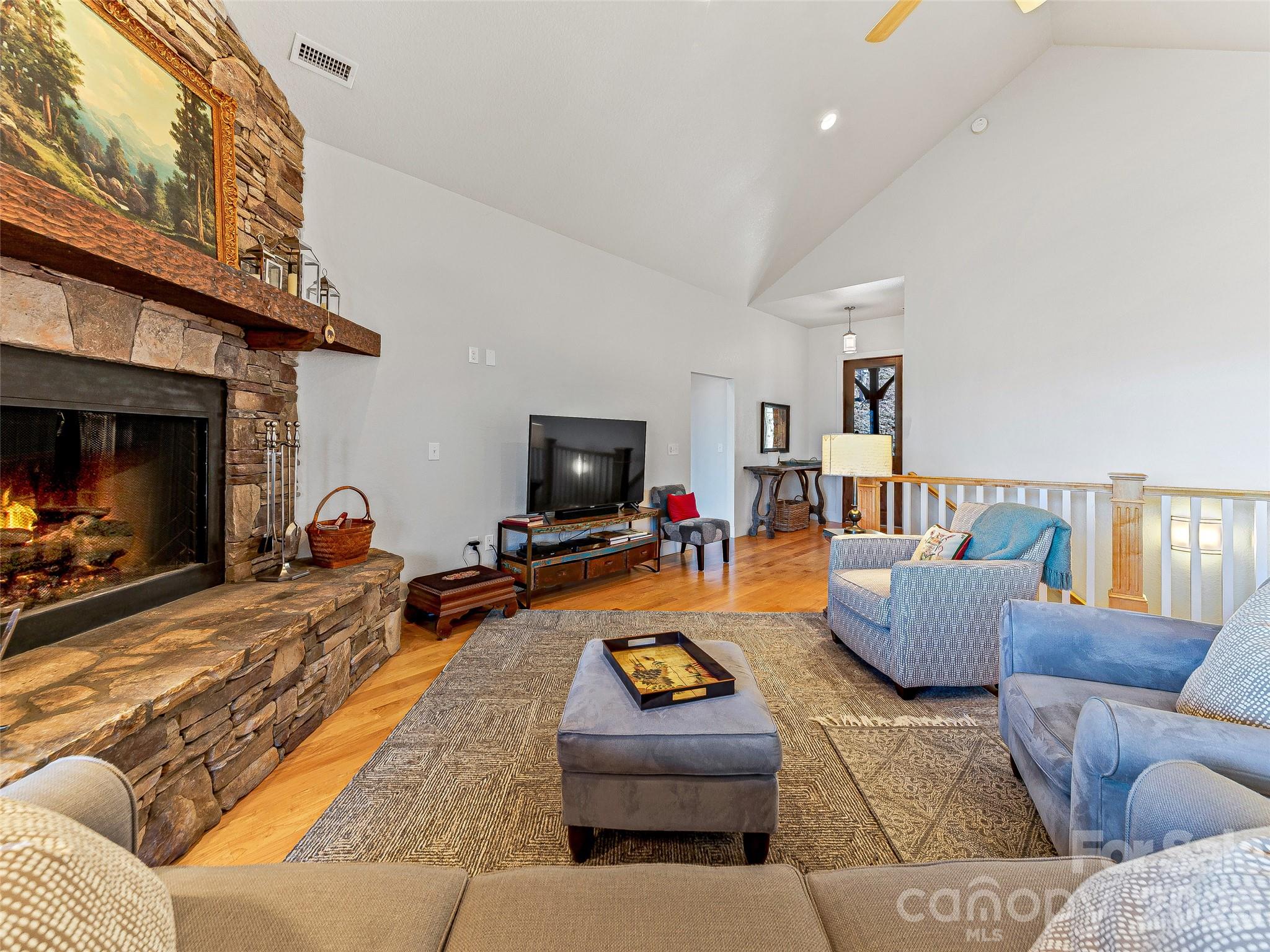 130 Cross Vine Drive Tuckasegee NC 28783