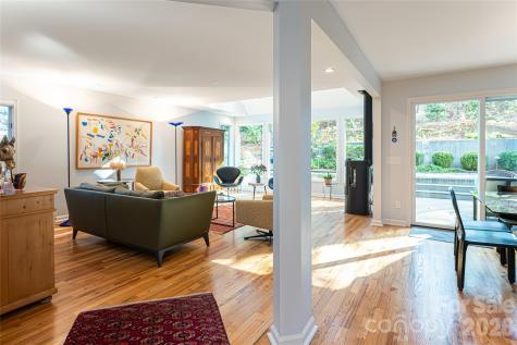 168 Skyview Circle Asheville NC 28804