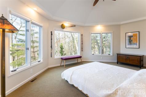168 Skyview Circle Asheville NC 28804