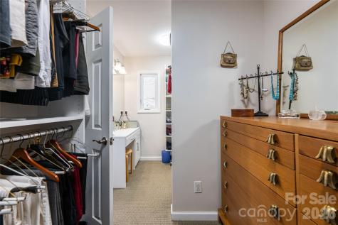 168 Skyview Circle Asheville NC 28804