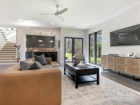 2832 Arcadia Avenue Charlotte NC 28209