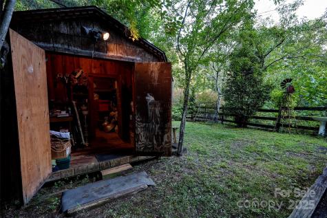 139 Forest Hills Road Bryson City NC 28713
