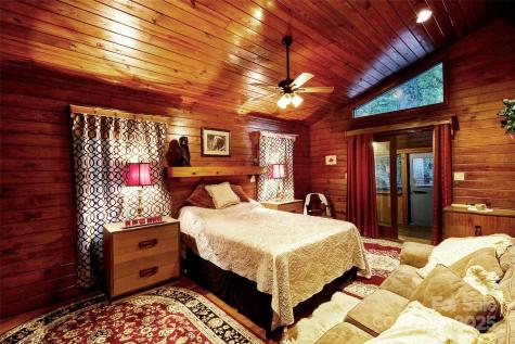 139 Forest Hills Road Bryson City NC 28713