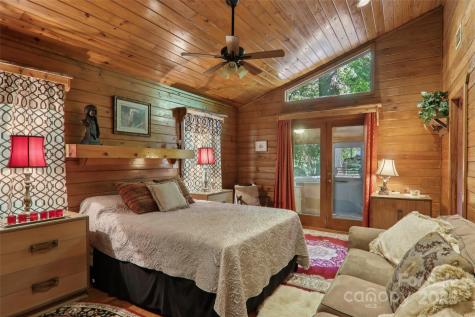 139 Forest Hills Road Bryson City NC 28713