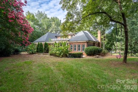 5201 Jupiter Hills Court Charlotte NC 28277