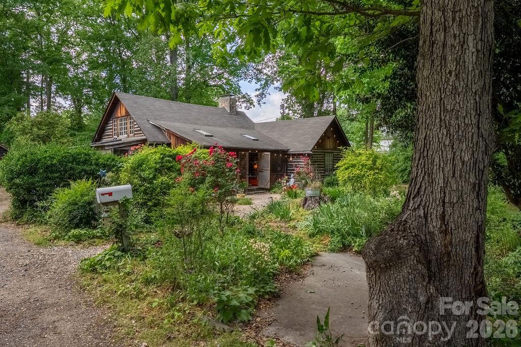 2107 Mandarin Boulevard Charlotte NC 28205