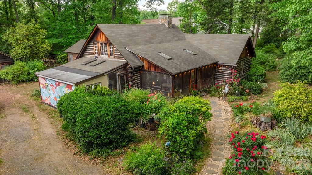 2107 Mandarin Boulevard Charlotte NC 28205